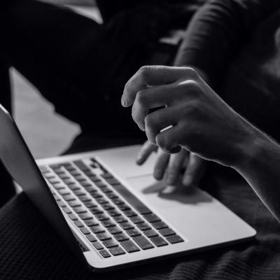 Person chatting on a Laptop